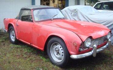 Triumph-tr4-1962-red-3