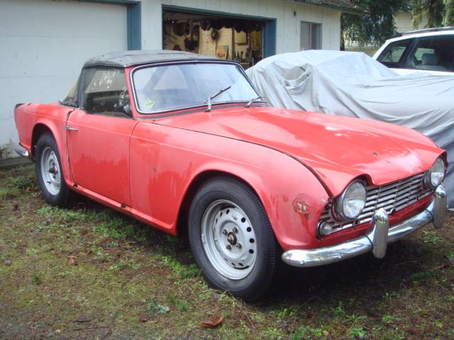 Triumph-tr4-1962-red-3