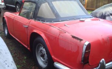 Triumph-tr4-1962-red-5