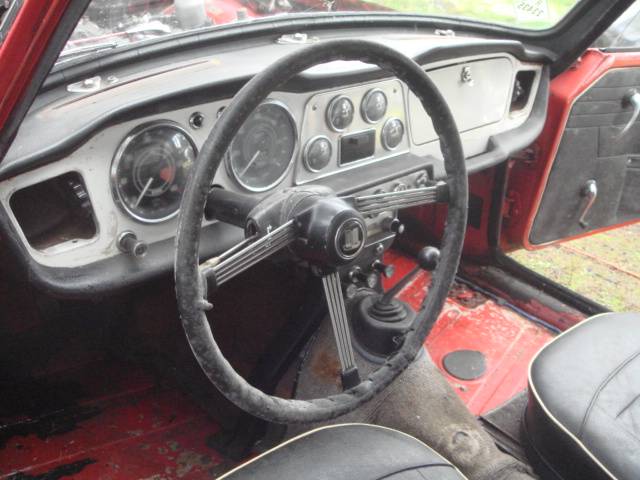 Triumph-tr4-1962-red-6