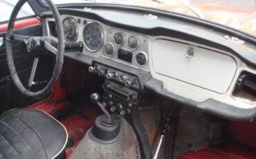 Triumph-tr4-1962-red-8