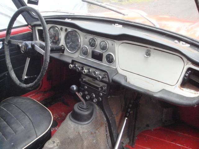 Triumph-tr4-1962-red-8