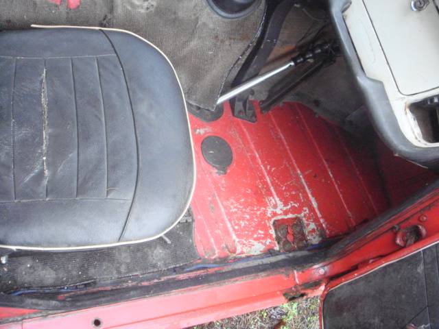 Triumph-tr4-1962-red-9