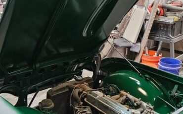 Triumph-tr4a-1967-green-3