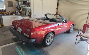 Triumph-tr7-1975-red-1