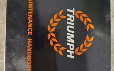 Triumph-tr7-1975-red-2