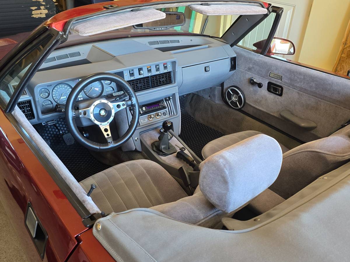 Triumph-tr7-1975-red-3