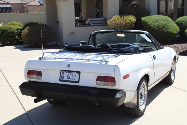 Triumph-tr7-1980-9