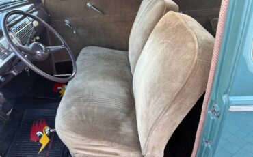 Two-door-ford-sedan-1940-green-11