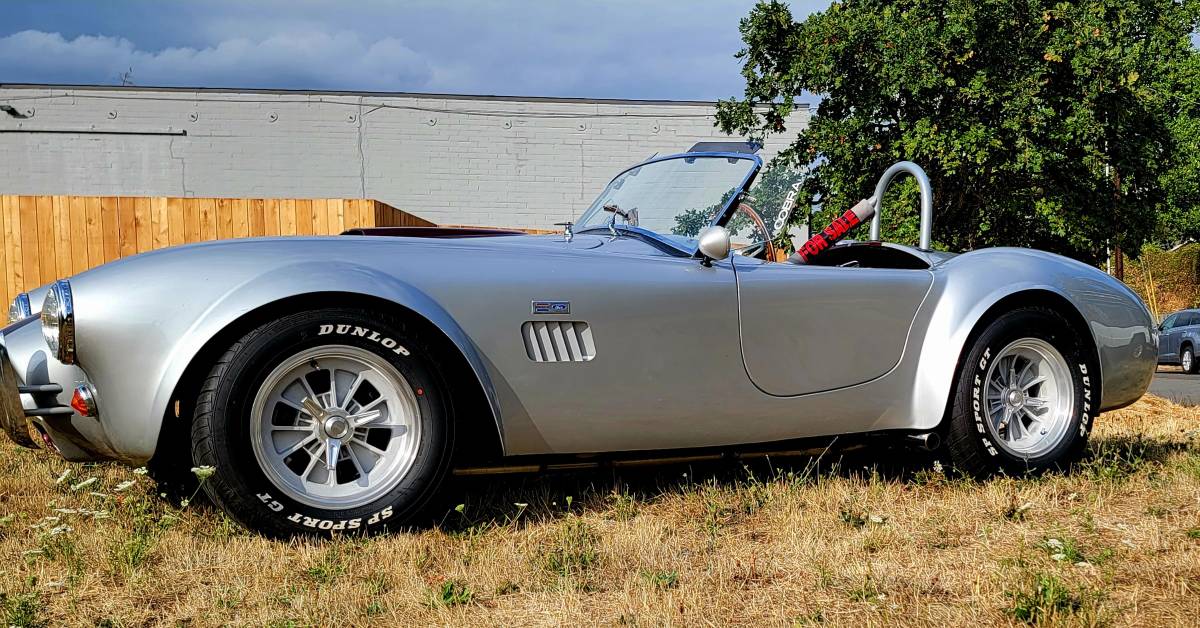 Unique-motorcars-fia-289-cobra-1964-silver-12
