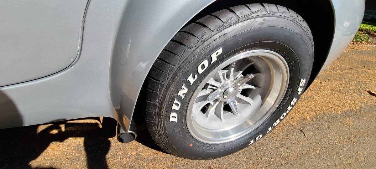 Unique-motorcars-fia-289-cobra-1964-silver-19