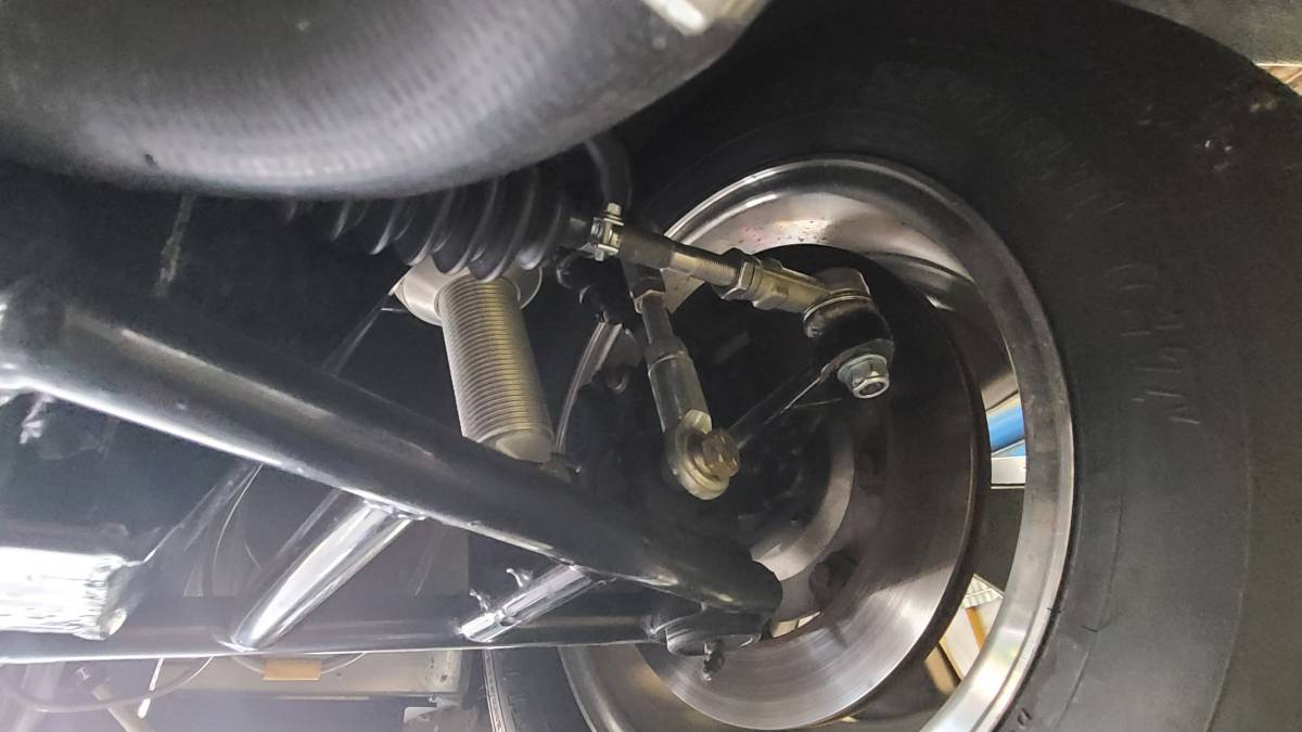 Unique-motorcars-fia-289-cobra-1964-silver-2