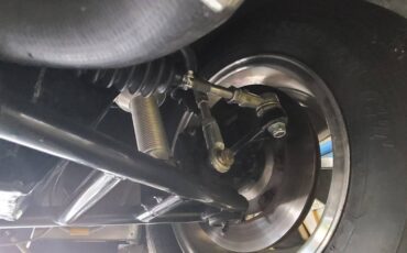 Unique-motorcars-fia-289-cobra-1964-silver-40