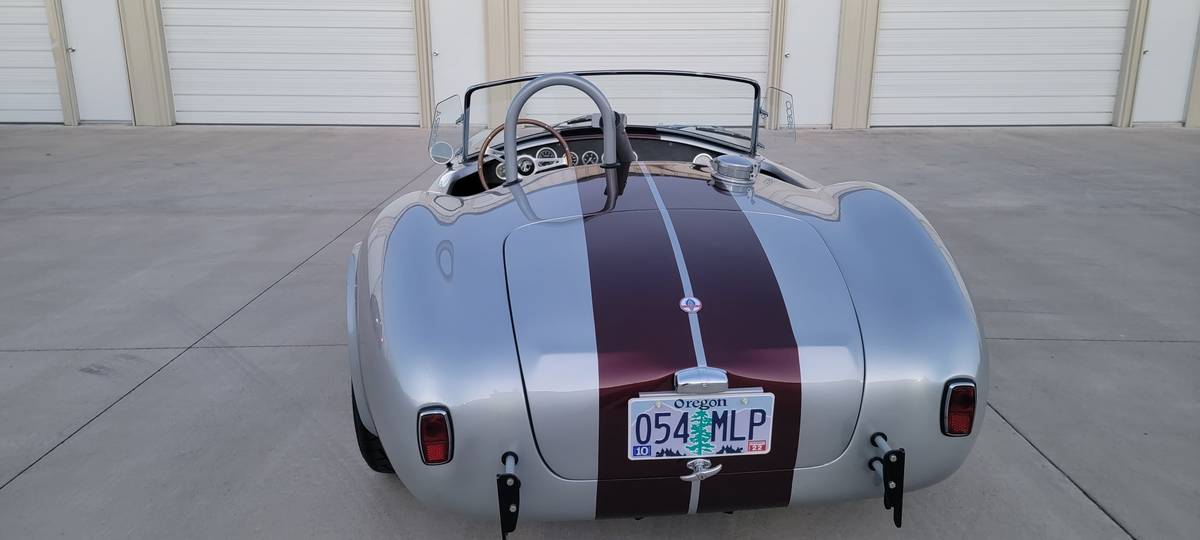 Unique-motorcars-fia-289-cobra-1964-silver-43