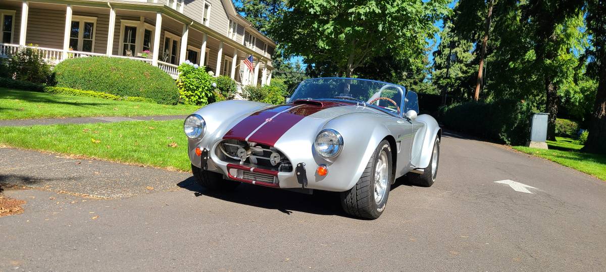 Unique-motorcars-fia-289-cobra-1964-silver-46