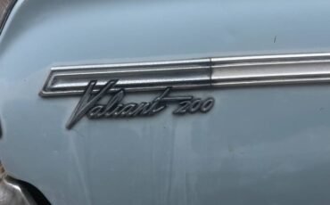 Valiant-200-1966-blue-9