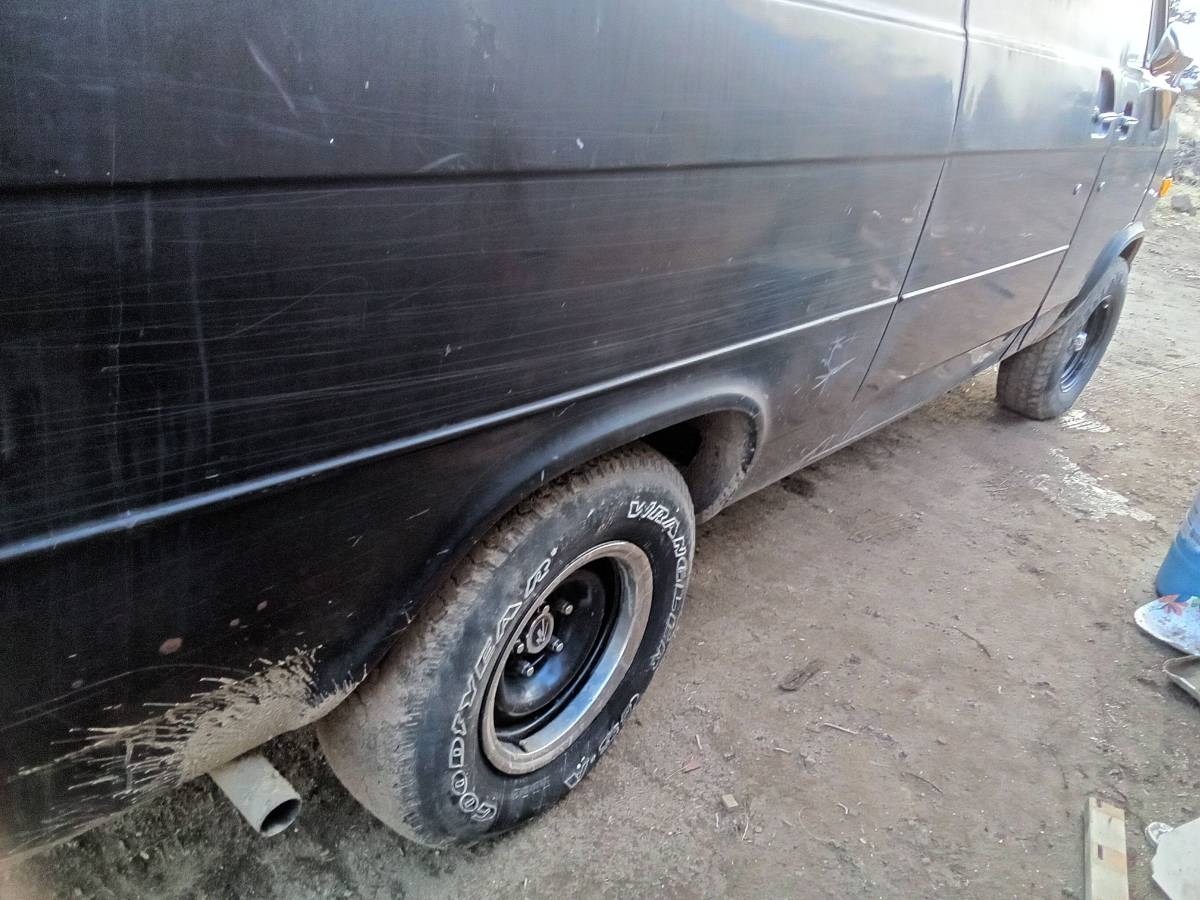 Van-chev-g20-no-window-1978-black