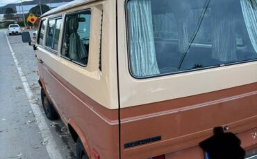 Vanagon-1982-orange-1