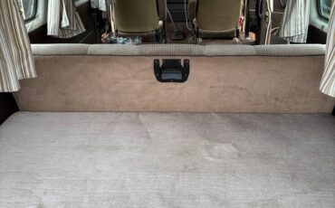 Vanagon-1982-orange-9