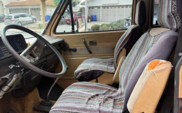 Vanagon-gl-1984-brown-10