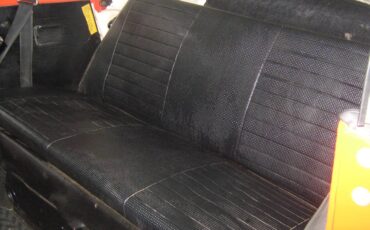 Vokswagen-super-beetle-1979-red-5