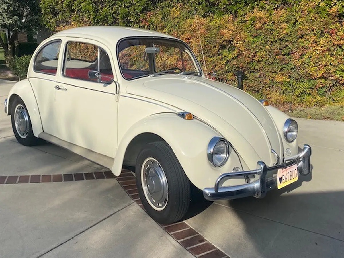 Volkswagen-1300-1967-White-Red