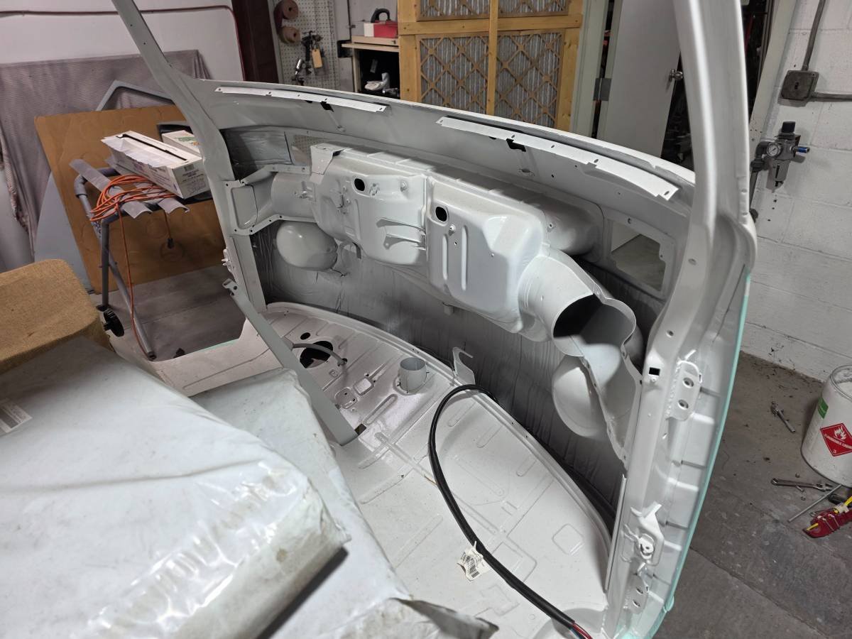 Volkswagen-1974-green-14