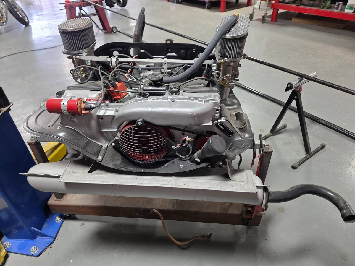 Volkswagen-1974-green-2