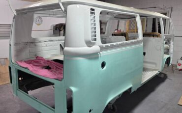 Volkswagen-1974-green-20