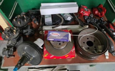 Volkswagen-1974-green-4