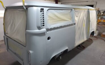 Volkswagen-1974-green-9