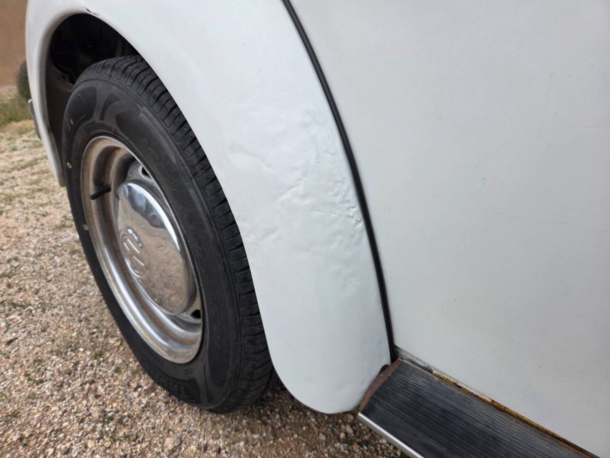 Volkswagen-1974-white-5