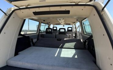 Volkswagen-1990-white-20