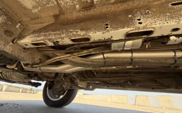 Volkswagen-1990-white-21