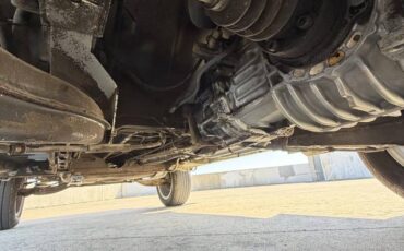 Volkswagen-1990-white-23