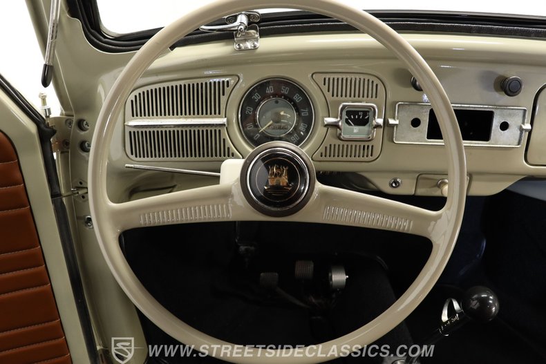Volkswagen-Beetle-1962-Taupe-Saddle-leather-10