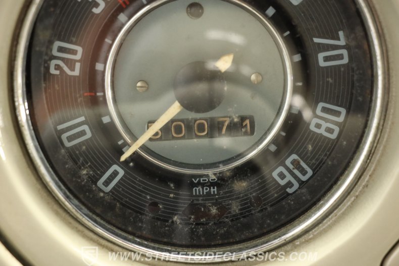 Volkswagen-Beetle-1962-Taupe-Saddle-leather-12