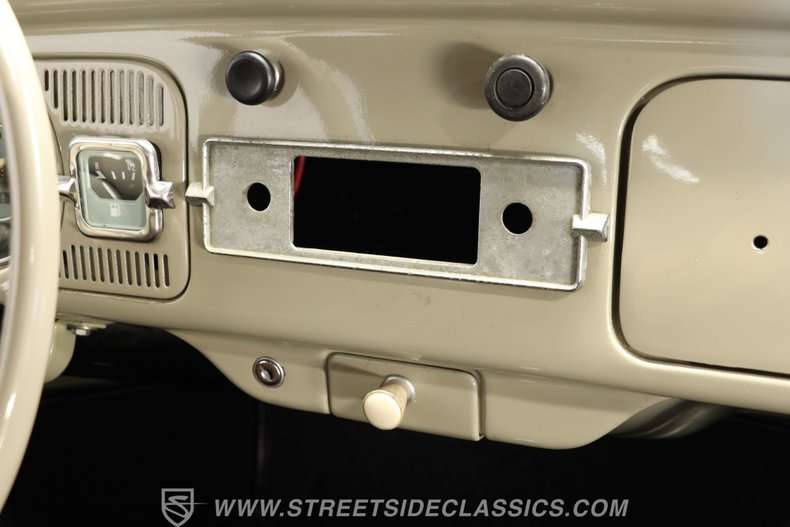 Volkswagen-Beetle-1962-Taupe-Saddle-leather-13