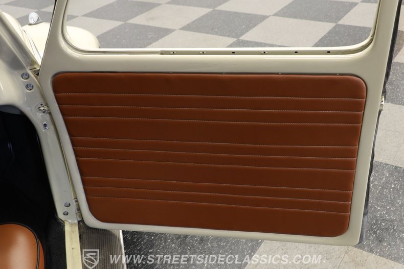 Volkswagen-Beetle-1962-Taupe-Saddle-leather-16