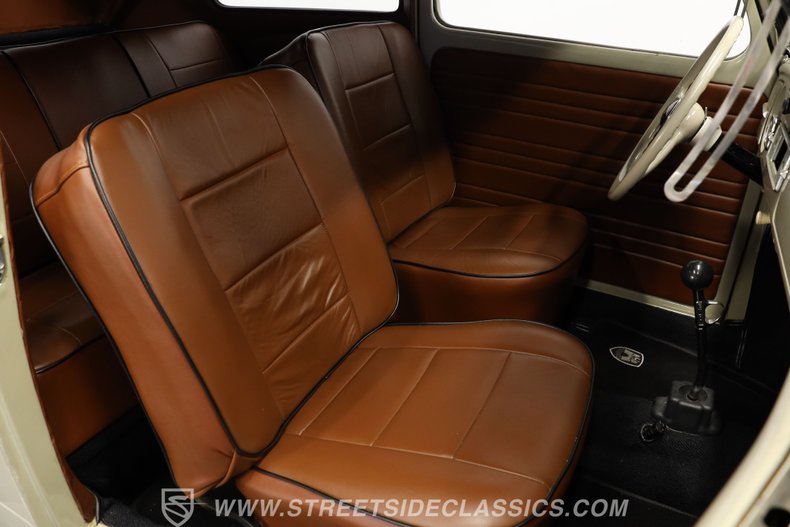 Volkswagen-Beetle-1962-Taupe-Saddle-leather-35