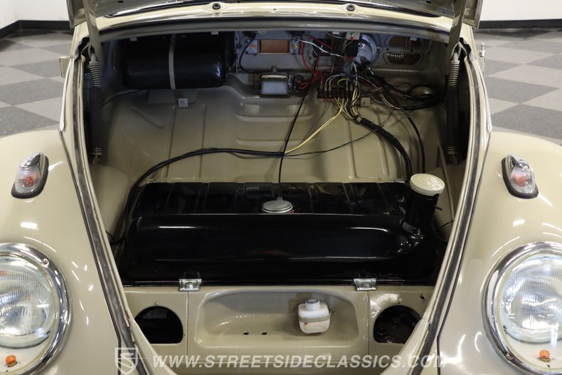 Volkswagen-Beetle-1962-Taupe-Saddle-leather-7