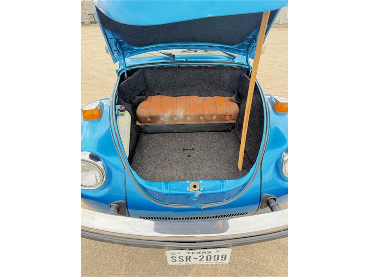 Volkswagen-Karmann-beetle-convertible-1978-bluewhite-white-1