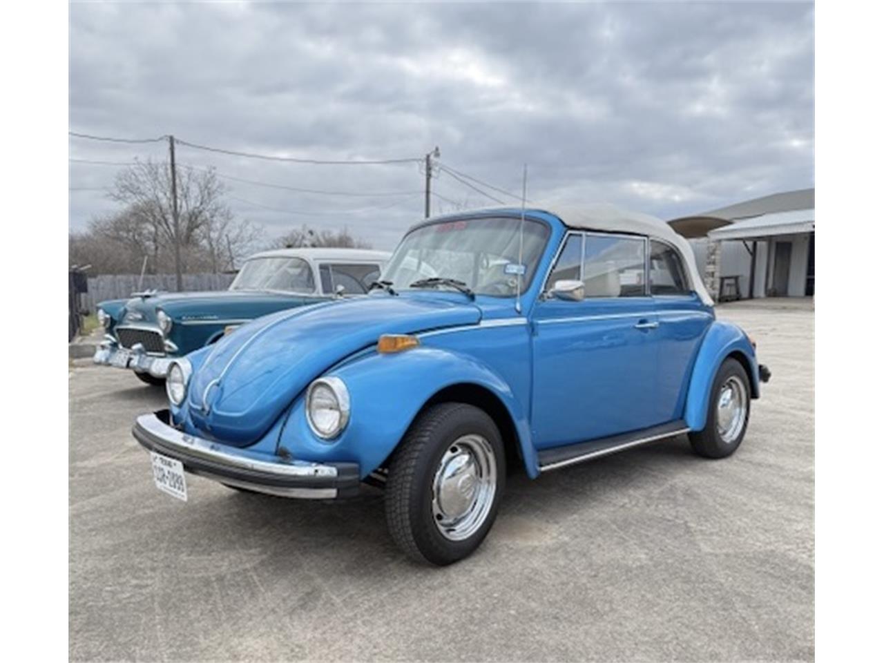 Volkswagen-Karmann-beetle-convertible-1978-bluewhite-white-2
