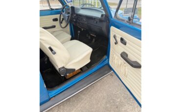 Volkswagen-Karmann-beetle-convertible-1978-bluewhite-white-8