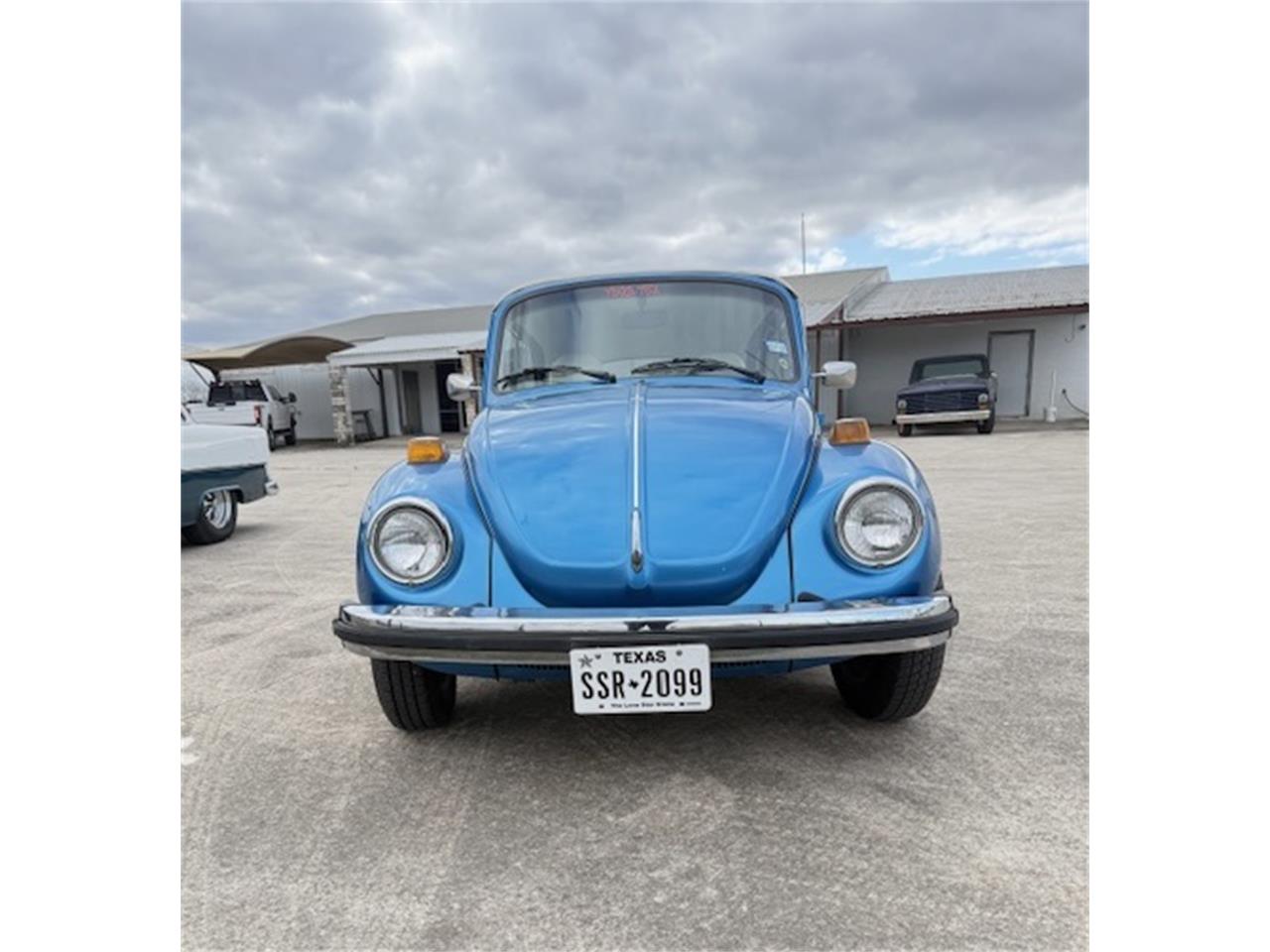 Volkswagen-Karmann-beetle-convertible-1978-bluewhite-white