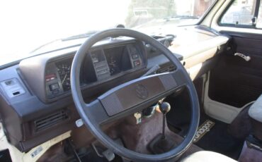 Volkswagen-Kombi-1981-Tan-Tan-15
