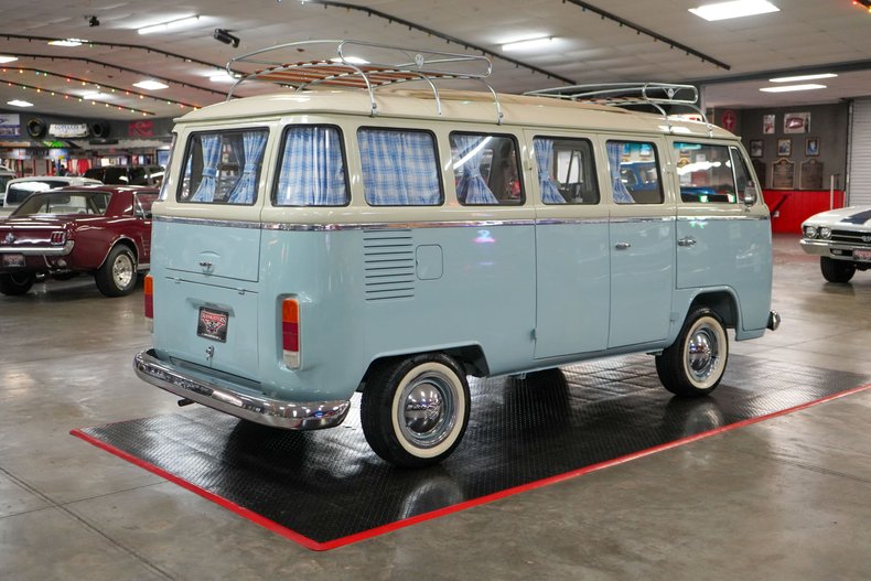 Volkswagen-Other-1976-Light-Blue-Tan-1
