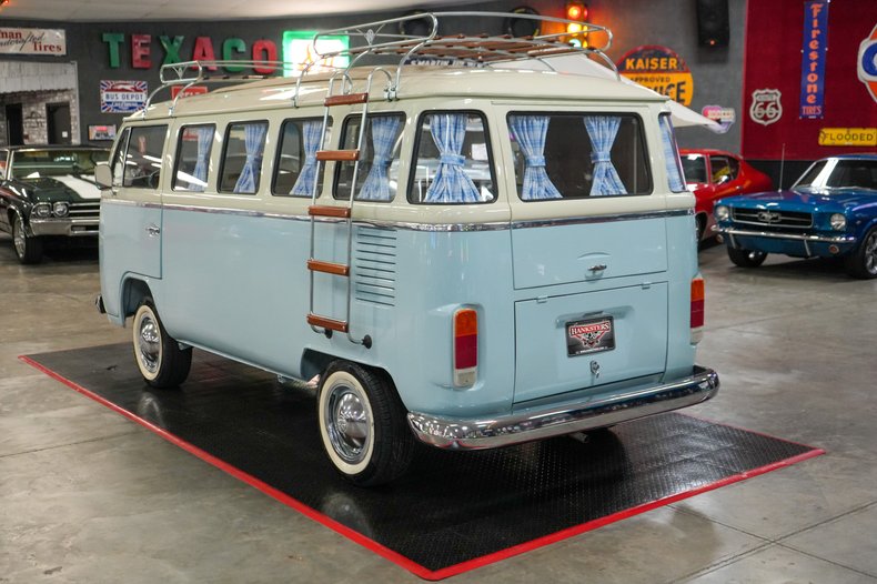 Volkswagen-Other-1976-Light-Blue-Tan-24