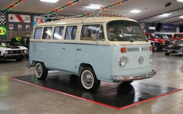 Volkswagen-Other-1976-Light-Blue-Tan-3