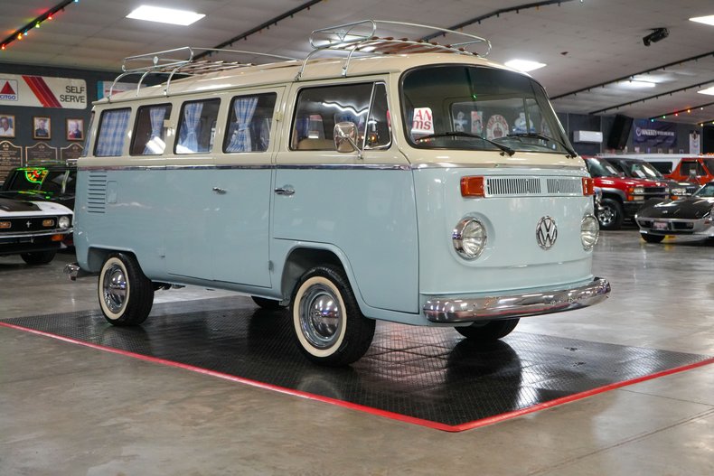 Volkswagen-Other-1976-Light-Blue-Tan-32